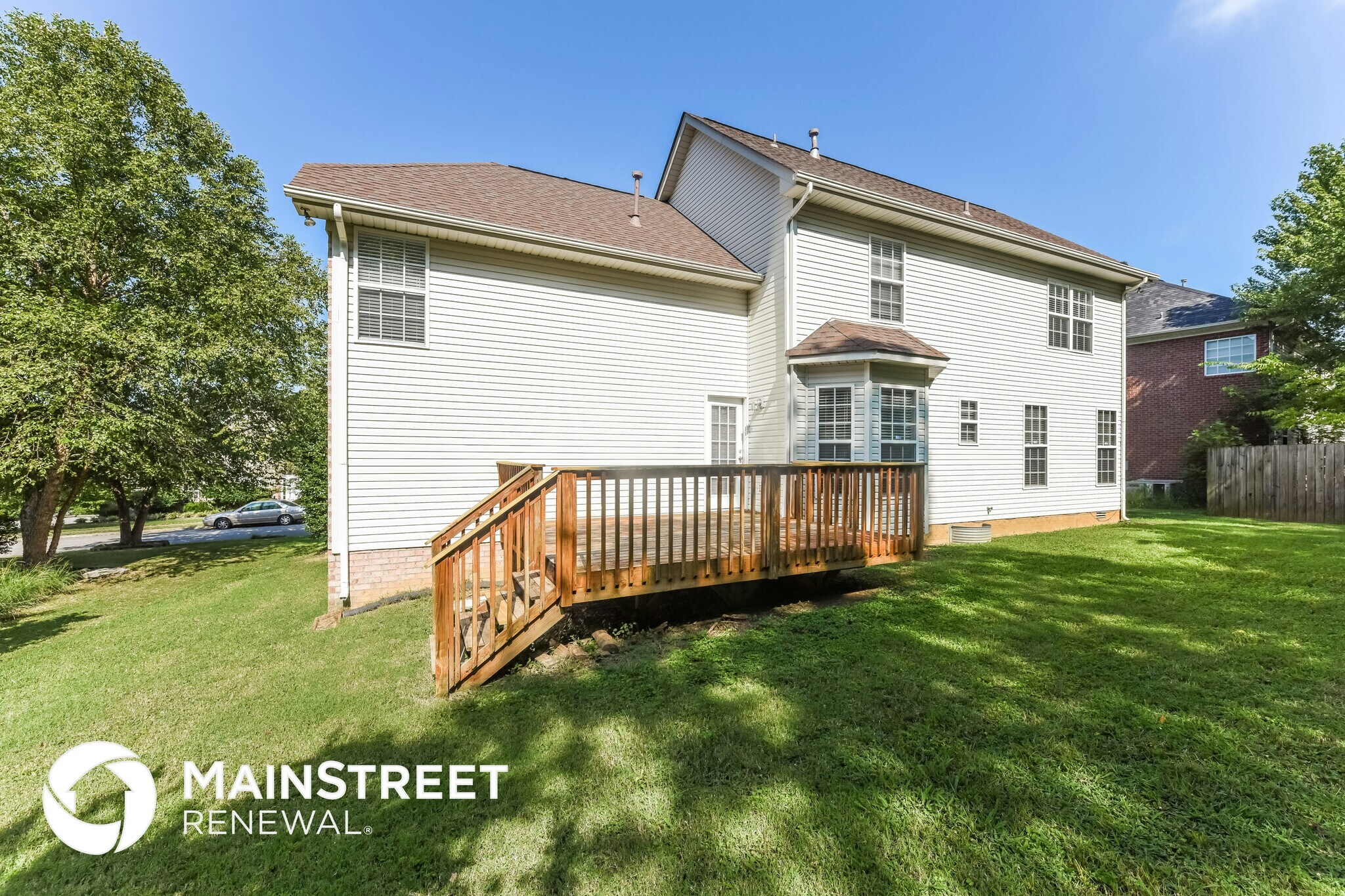 Building Photo - 160 Walton Trce S