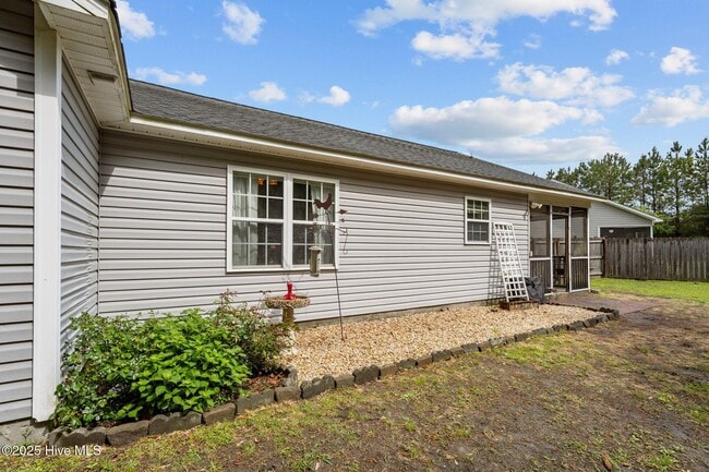 Building Photo - 1006 Hollyfield Ct