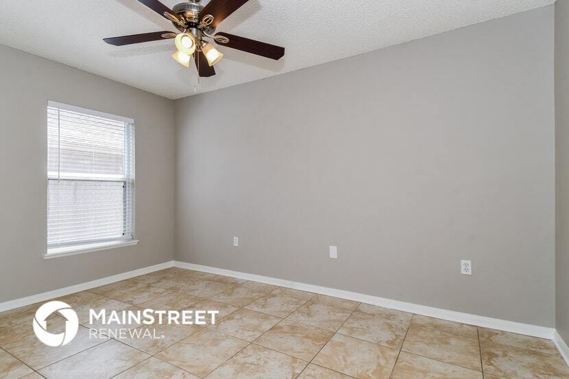 Building Photo - 7360 Lawn Tennis Ln