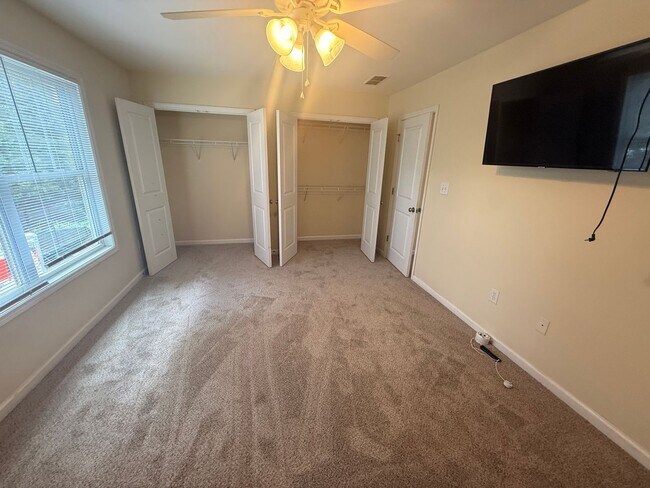 Building Photo - 161 Magnolia Bluff Dr