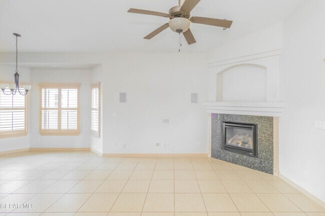 Building Photo - 5349 Jose Duran Ln