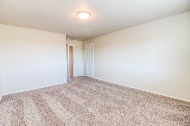 Building Photo - 2414 Woolsey Rd