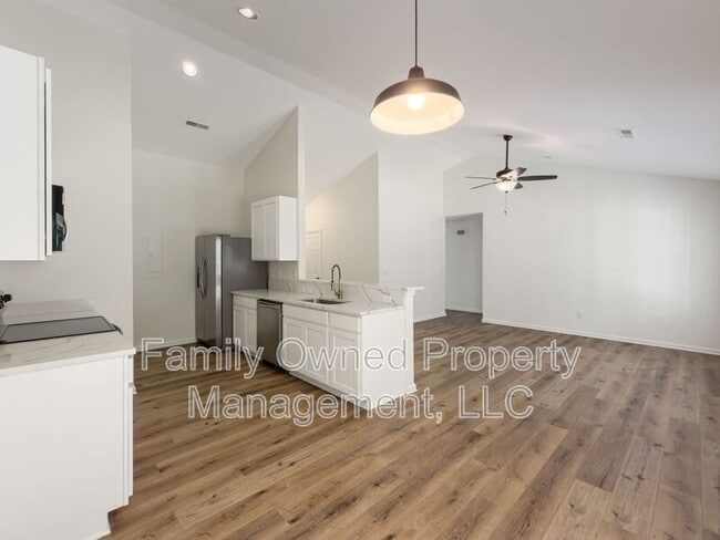Building Photo - 5208 Copley Cir