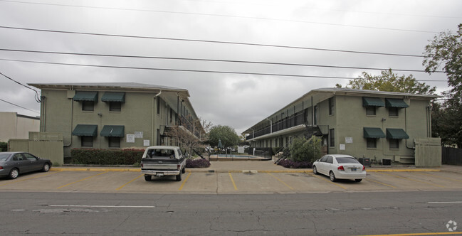 Building Photo - Heatherway North Apartments
