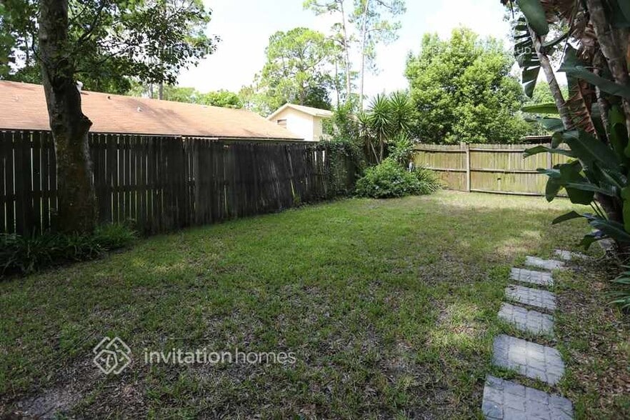 Building Photo - 2732 Wiltshire Ave