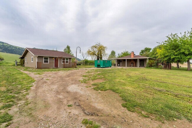 Building Photo - Peaceful Country Casita in the Foothills – 1 Bed / 1 Bath