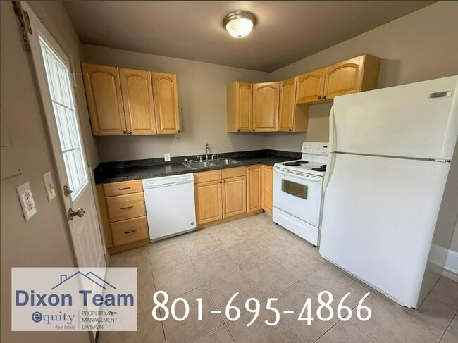 Building Photo - 1022 Southwell St