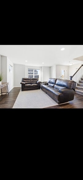 Building Photo - 103 North Star Dr