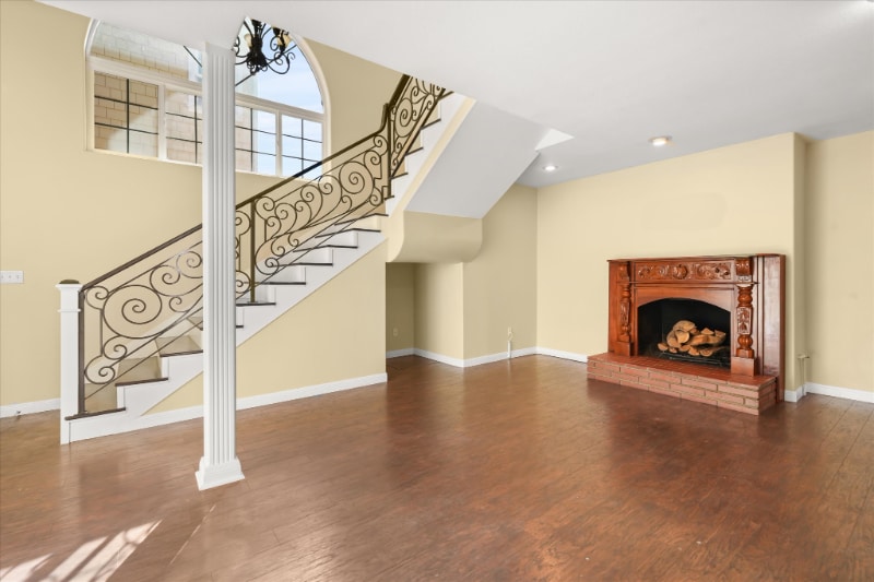 Building Photo - 24427 Ward St