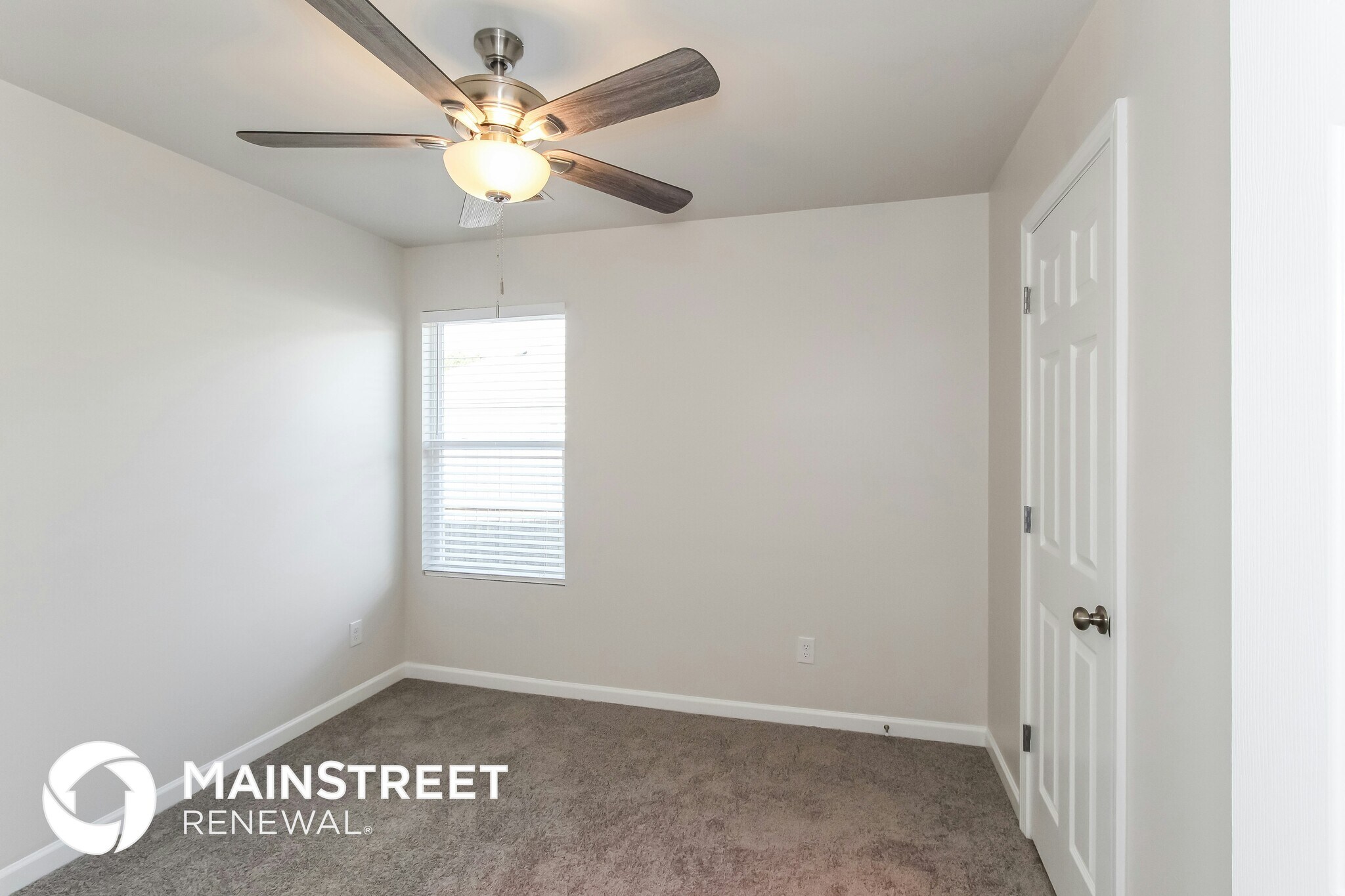 Building Photo - 304 Hidden Ct