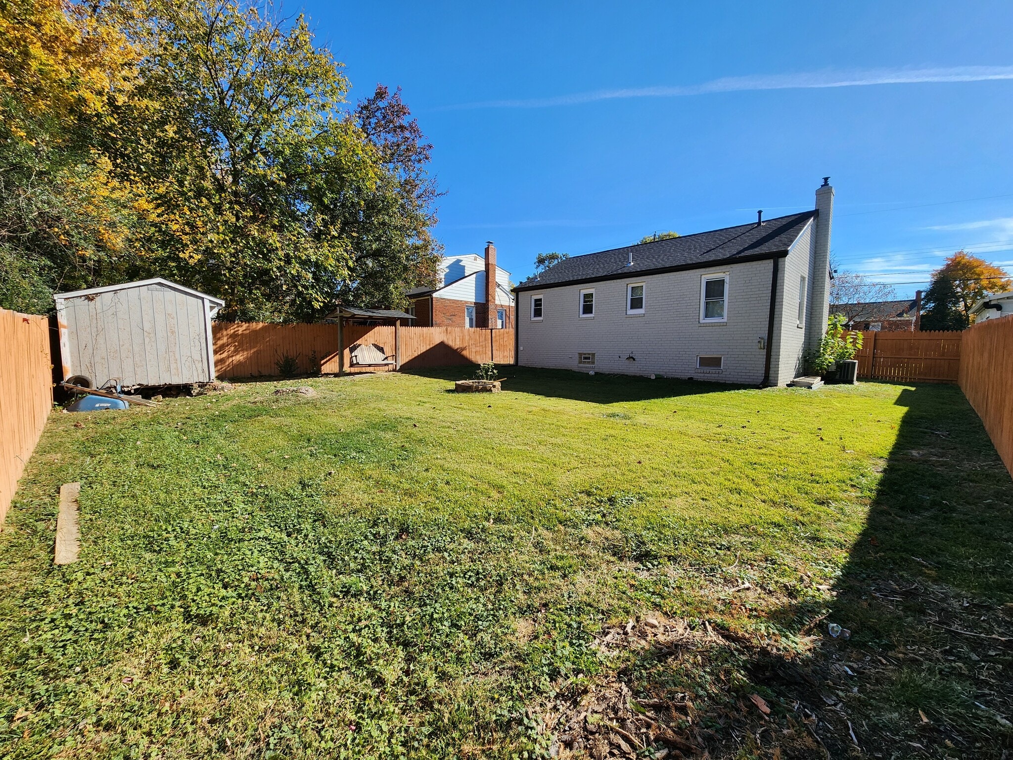 Building Photo - 5014 Nantucket Rd