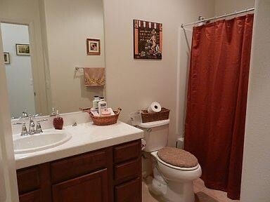 Building Photo - 10598 Acacia Ln