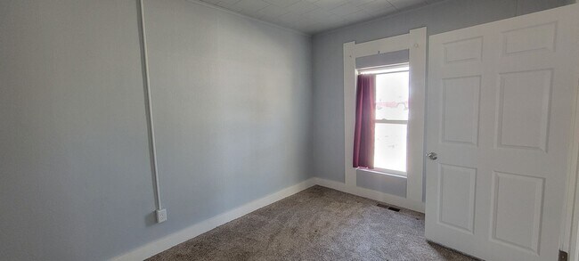 Building Photo - 408 Rudd Ave
