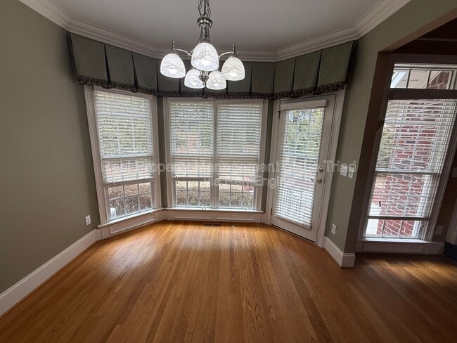 Building Photo - 2528 N Beech Ln