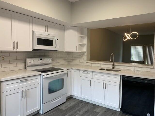 Building Photo - 6606 Villa Sonrisa Dr