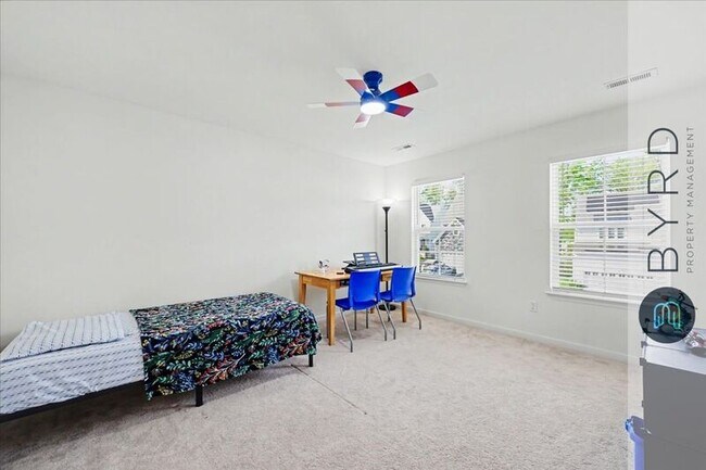 Building Photo - 18111 Jones Run Trl