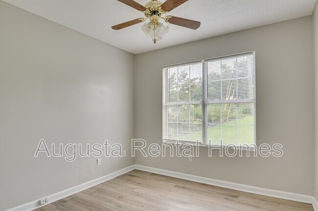 Building Photo - 4529 Caliburn Way