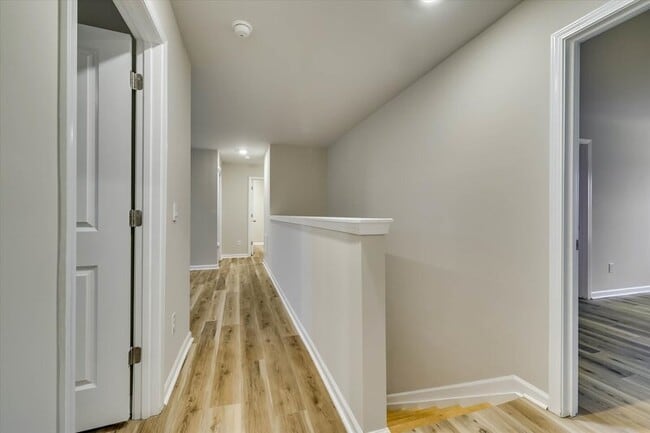 Building Photo - 6099 Whitewater Dr