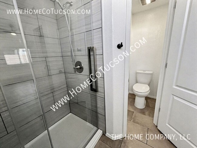 Building Photo - 2660 W Camino del Sitio