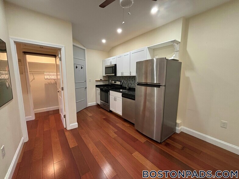 Building Photo - 89-91 Hancock St.