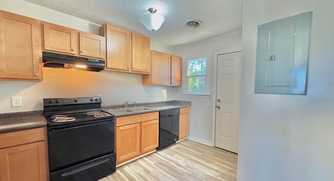 Building Photo - 312 Starling St