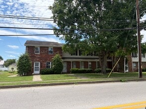 Building Photo - 504-600 46th St