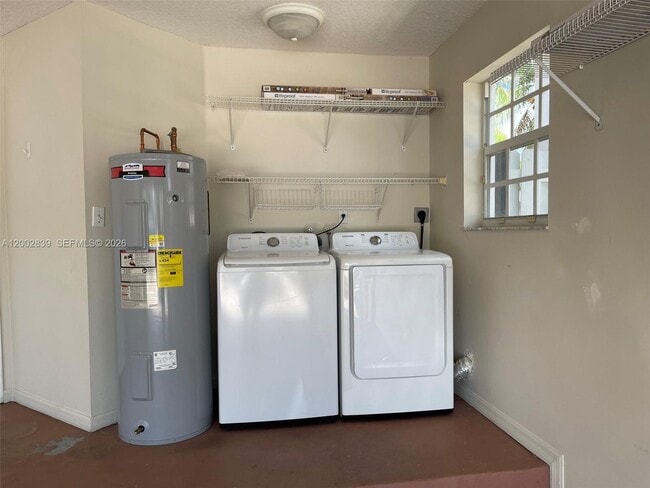 Building Photo - 15873 SW 43rd St