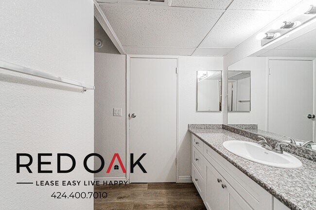 Building Photo - 17830 Sherman Way