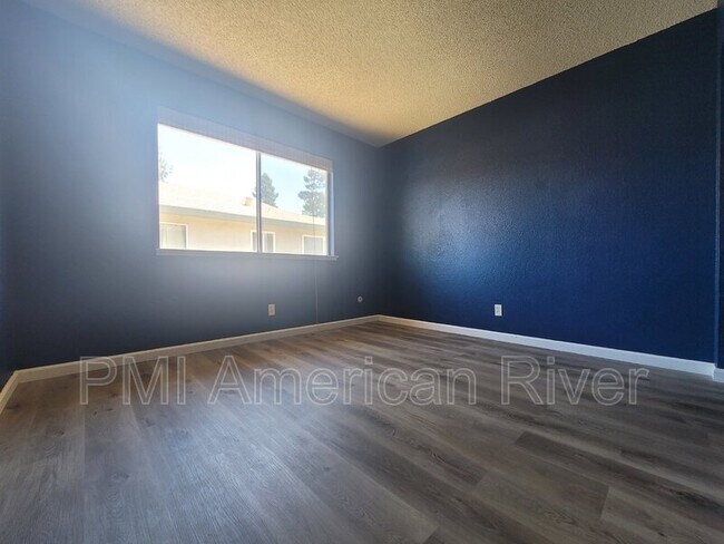 Building Photo - 10 La Pera Ct