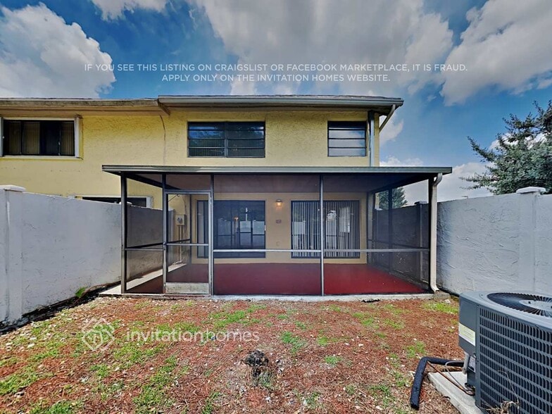 Building Photo - 8662 SW 154th Cir Pl