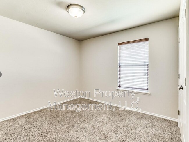 Building Photo - 1709 Choctaw Wood Dr