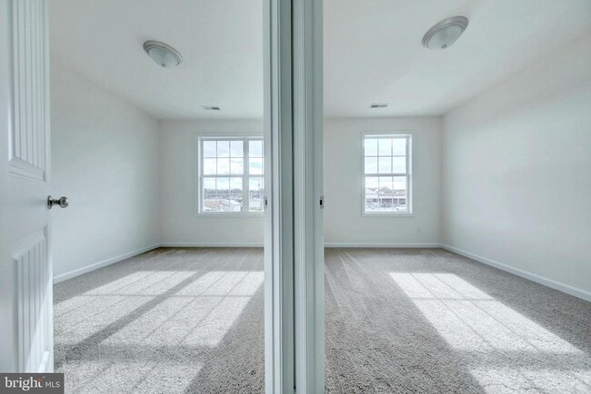 Building Photo - 88 Brookside Ave