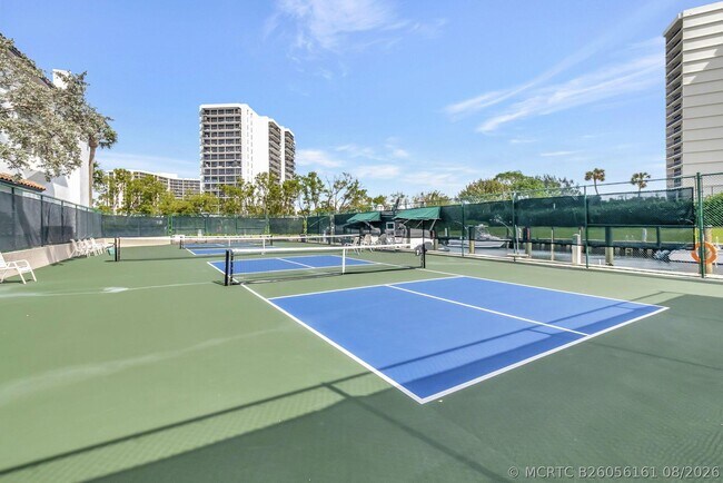 Building Photo - 4101 N Ocean Blvd