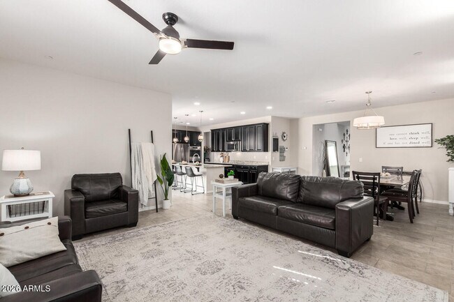 Building Photo - 21188 W Almeria Rd