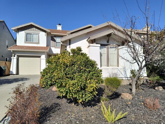 Building Photo - 4 Bedroom 3 Bathroom In Rocklin!