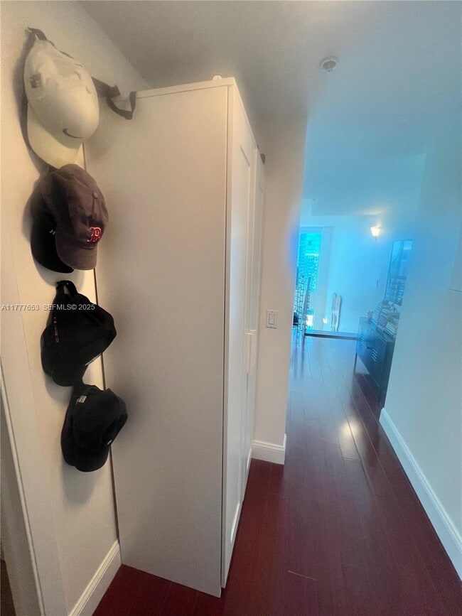 Building Photo - 41 SE 5th St