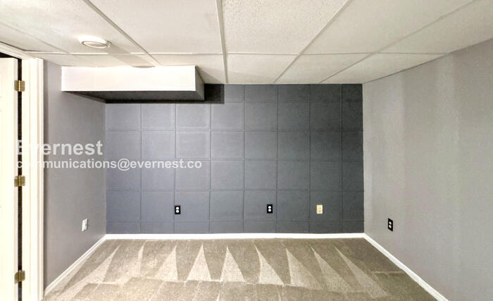 Building Photo - 199 Macandrews Way