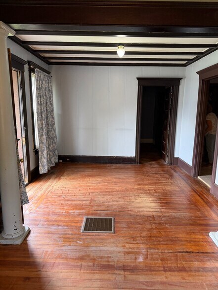 Building Photo - 12 Steuben St