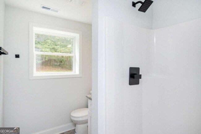 Building Photo - 3801 Hogan Rd SW