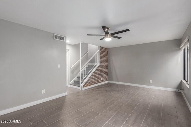 Building Photo - 4220 E Almeria Rd