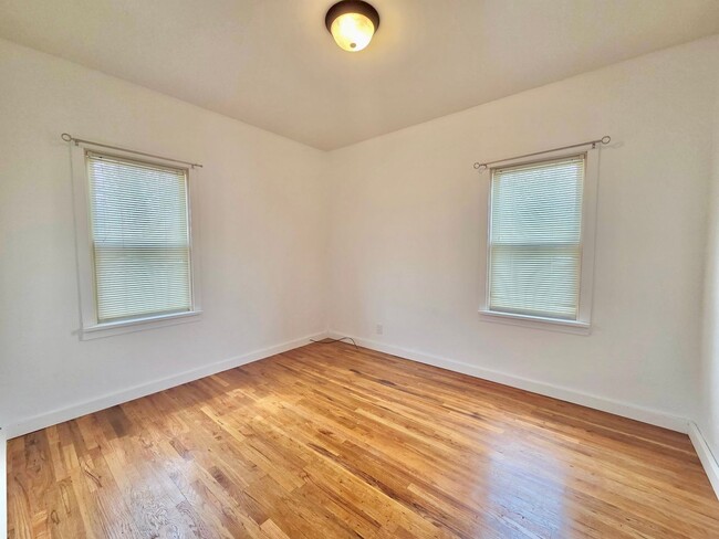 Building Photo - Charming Home in Henefer, UT!
