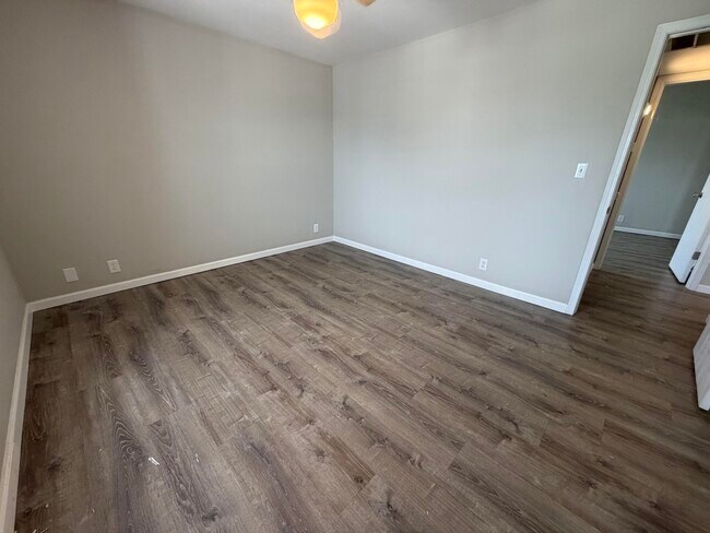 Building Photo - 3408 Balboa Ln