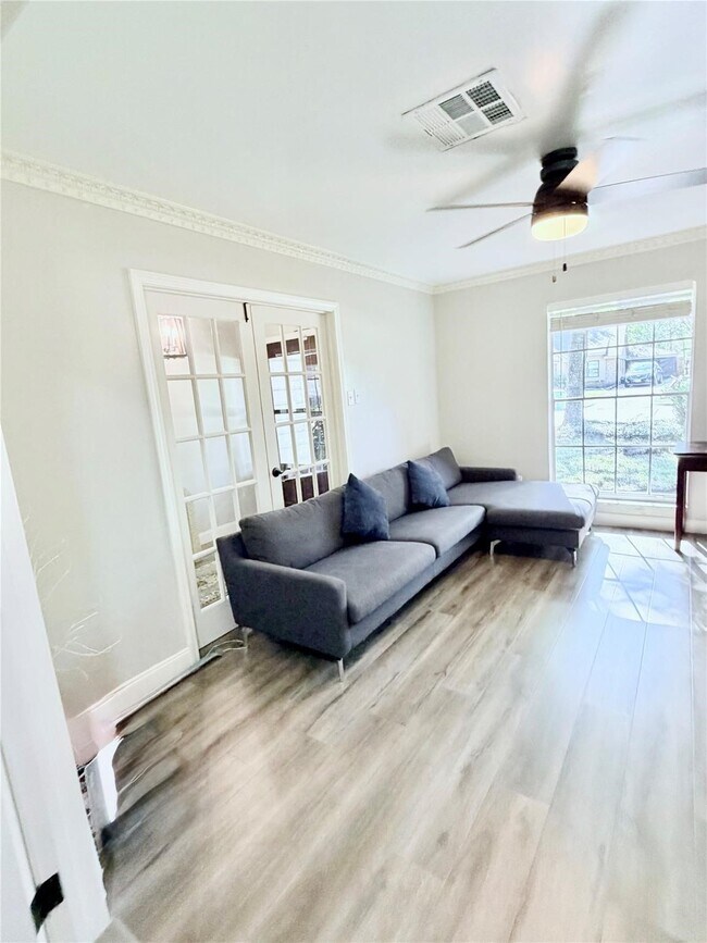 Building Photo - 7146 Bayou Forest Dr