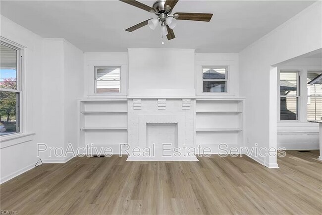Building Photo - 244 W 32nd St