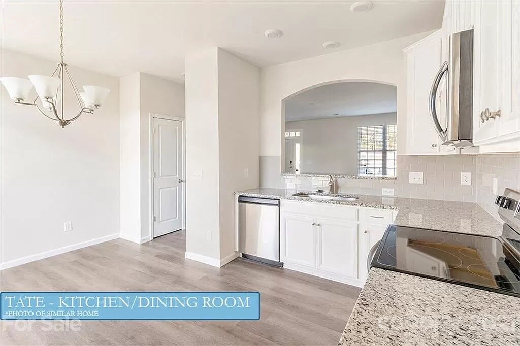 Building Photo - Room in Townhome on Beatty Woods Dr