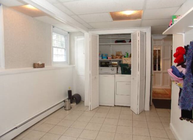 Primary Photo - 3 Dover Pl
