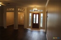 Building Photo - 504 Vista Cove