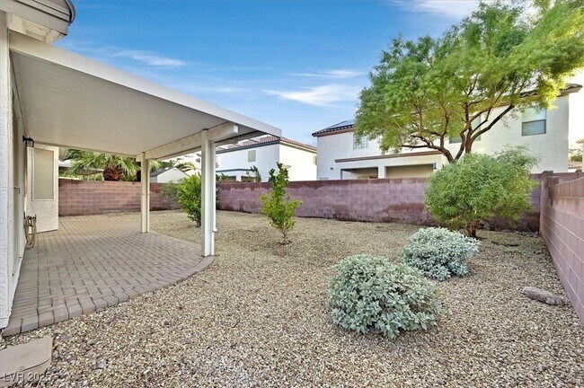 Building Photo - 767 Wigan Pier Dr