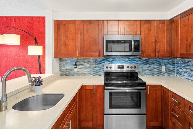 Building Photo - Furnished Condo at Kihei Shores, 2 Bed / 2...