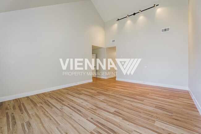Building Photo - 340 Wyndgate Rd